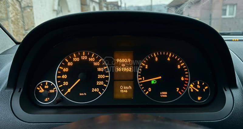 Mercedes Benz A 160 1.5 Blue/Efficiency