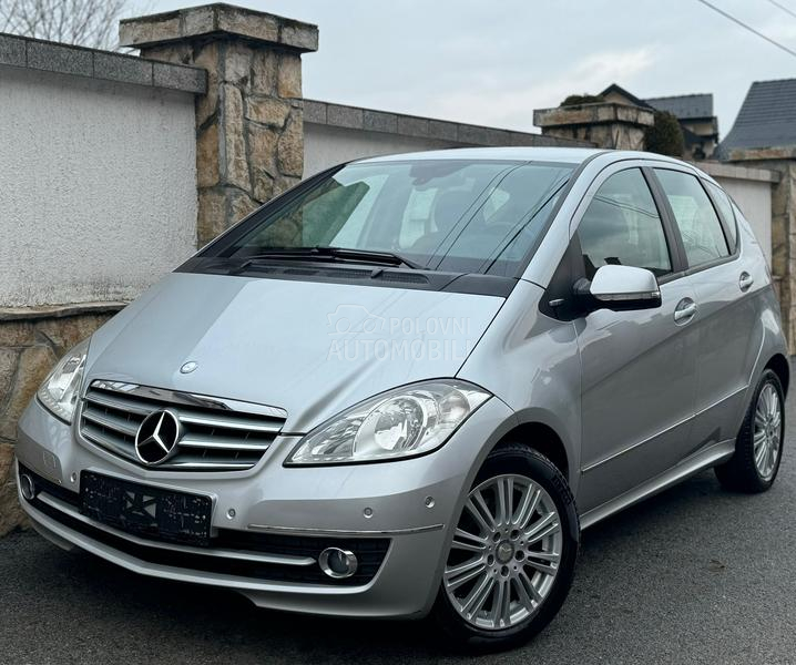 Mercedes Benz A 160 1.5 Blue/Efficiency