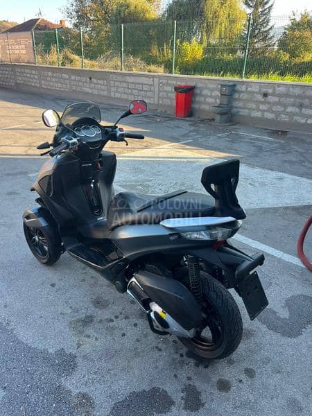 Piaggio MP3 300 B kategorija