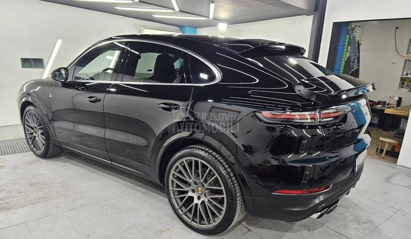 Porsche Cayenne coupe