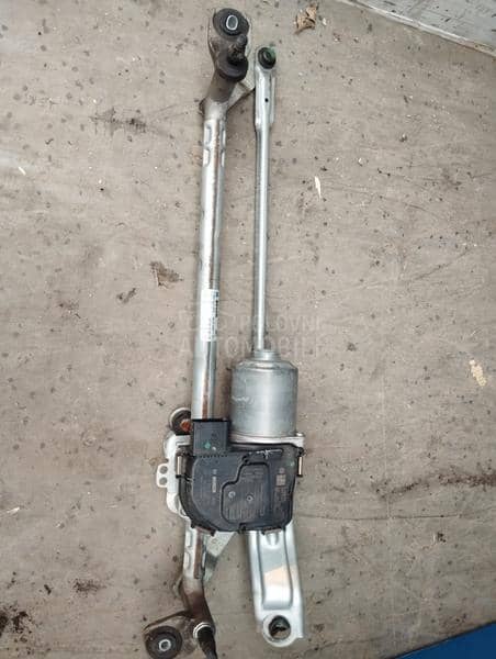 Motor prednjeg brisaca