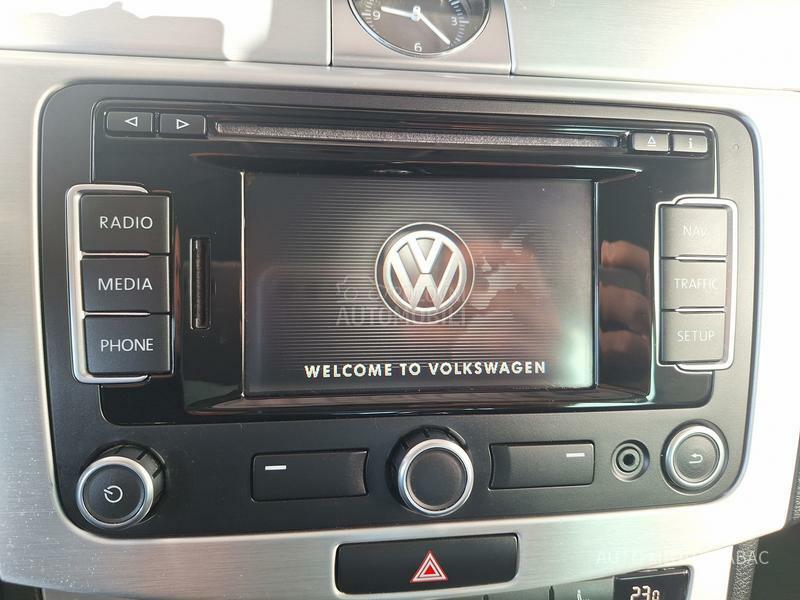 Volkswagen Passat B7 1.6 TDI HIGHLINE