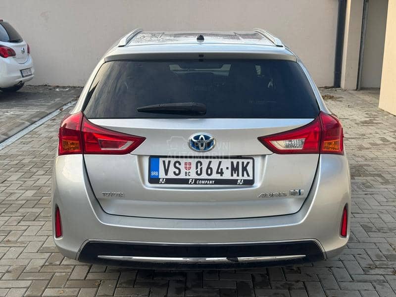 Toyota Auris Hybrid