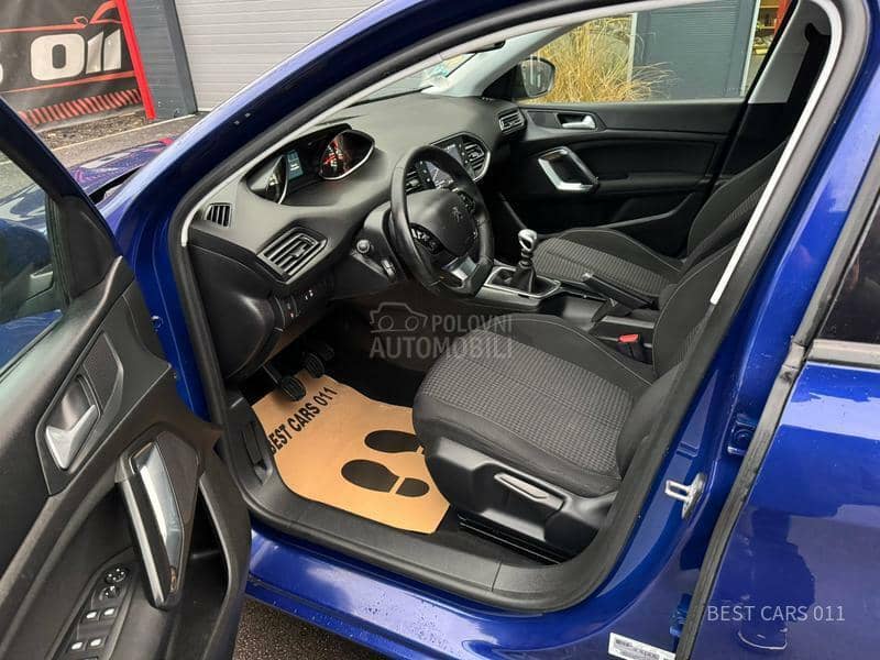 Peugeot 308 1.5 blue-HDI