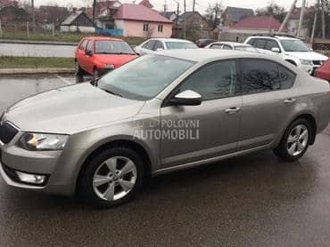 Škoda Octavia A7 -  kompletan auto u delovima