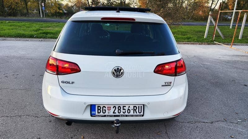 Volkswagen Golf 7 1,6TDI NAVl/PANO/ACC