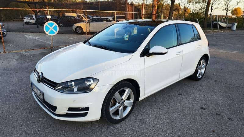 Volkswagen Golf 7 1,6TDI NAVl/PANO/ACC