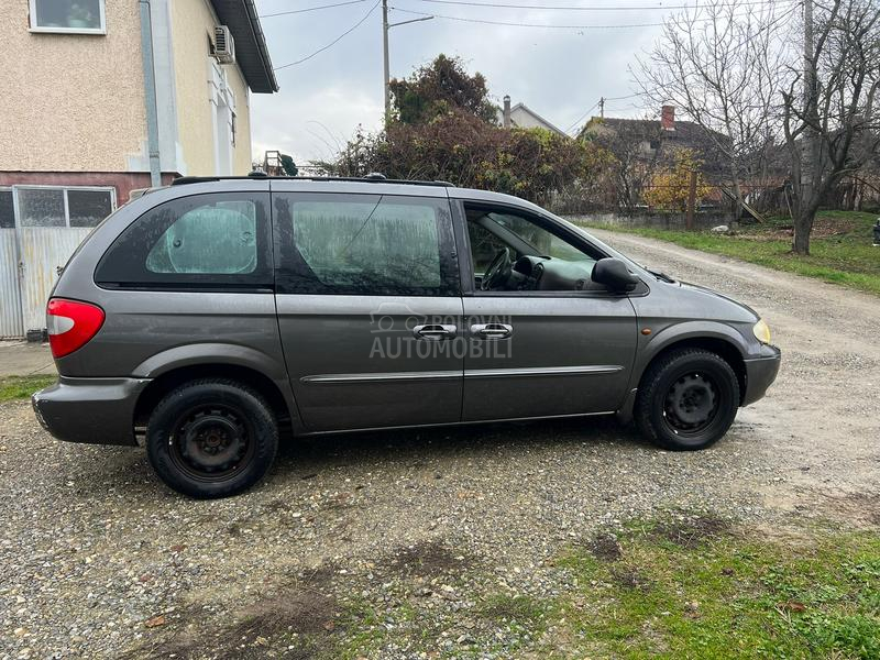 Chrysler Voyager 