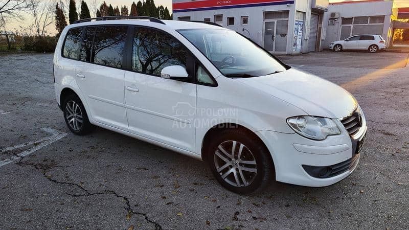 Volkswagen Touran 2,0 Metan 7 SEDlŠTA