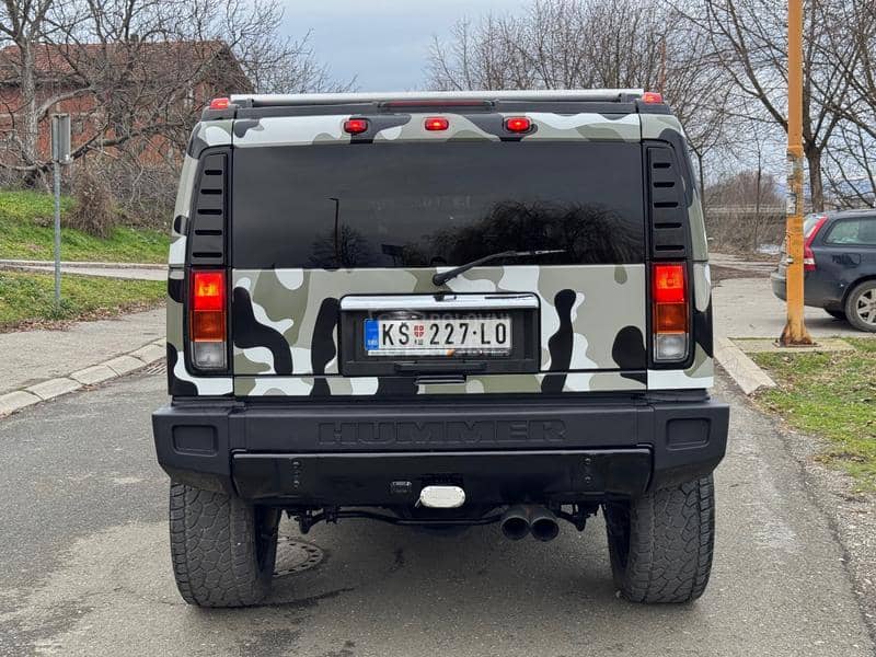 Hummer H2 