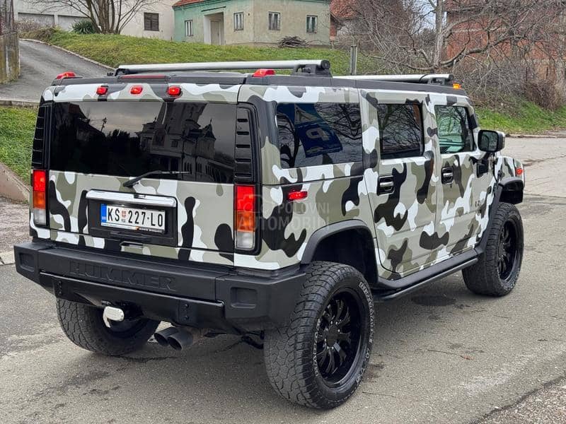 Hummer H2 