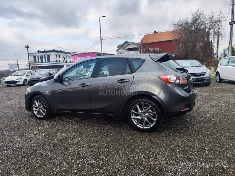 Mazda 3 1.6 SPORT CH