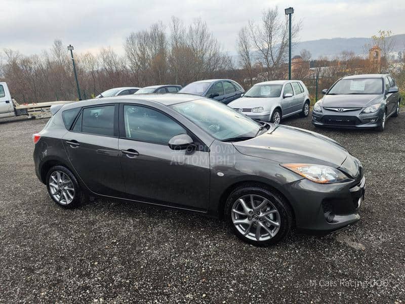 Mazda 3 1.6 SPORT CH