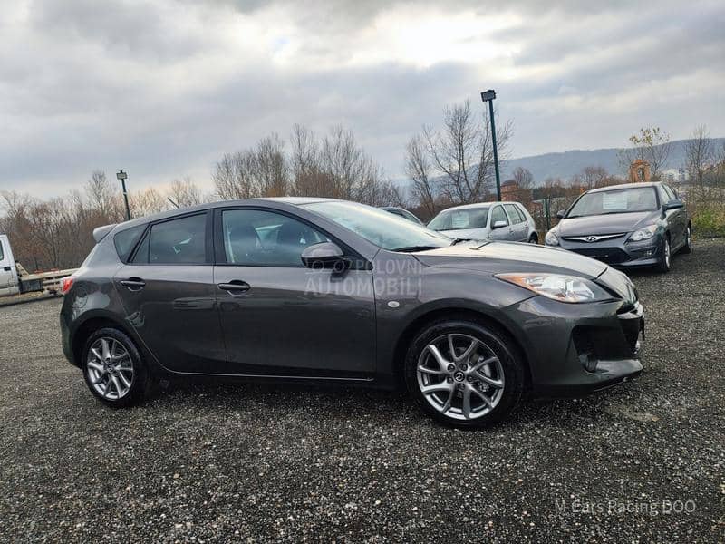 Mazda 3 1.6 SPORT CH