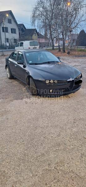 Alfa Romeo 159 - Čitajte opi.s