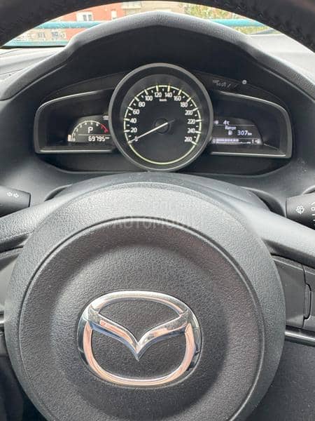 Mazda 3 1.5 SKYACTIV-G-120