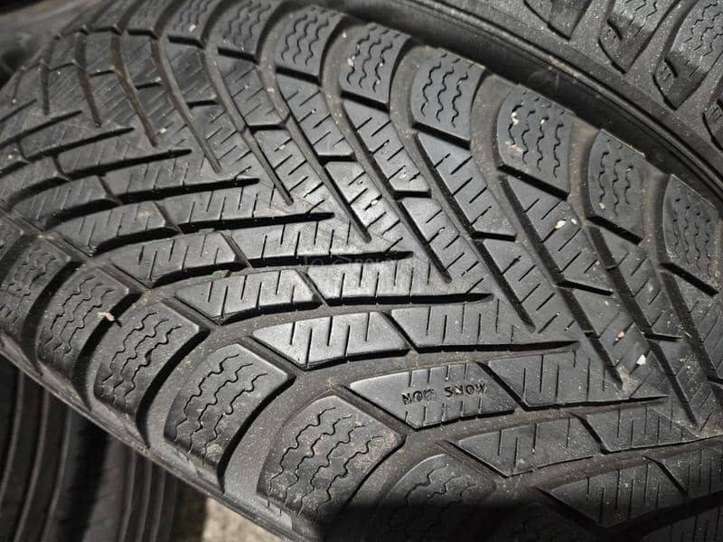 Pirelli 185/60 R15 Sve sezone