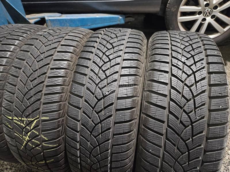 Dunlop 215/60 R16 Sve sezone