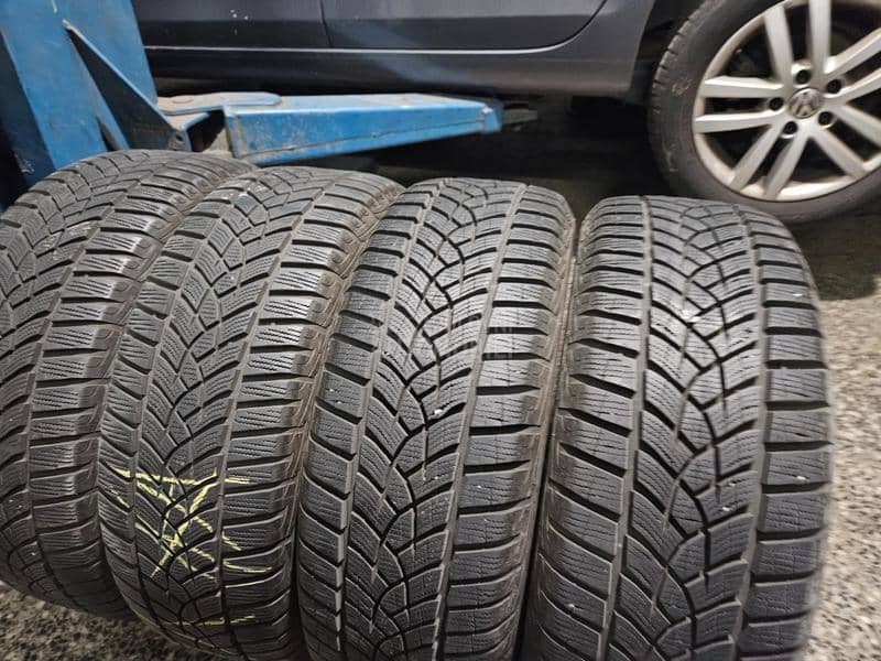 Dunlop 215/60 R16 Sve sezone