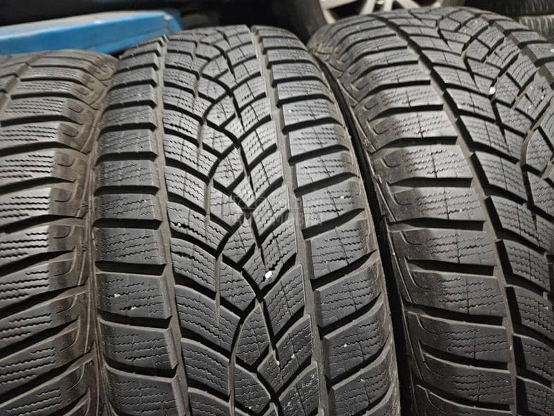 Dunlop 215/60 R16 Sve sezone