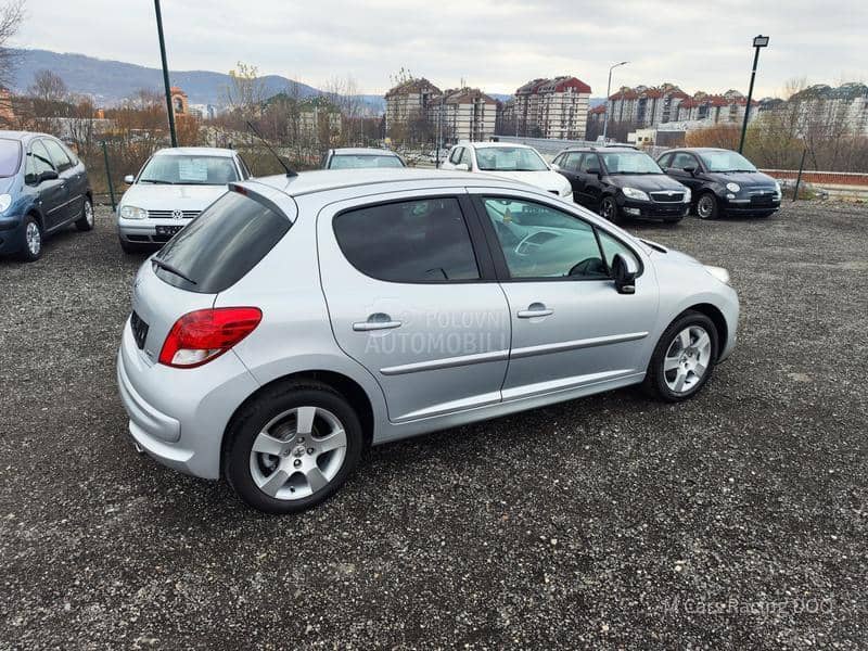 Peugeot 207 1.6 16 v A K C I J A