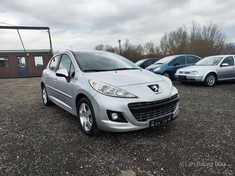 Peugeot 207 1.6 16 v A K C I J A