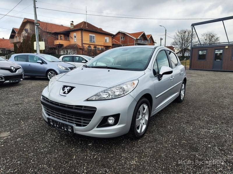 Peugeot 207 1.6 16 v A K C I J A