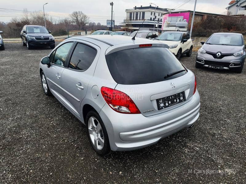 Peugeot 207 1.6 16 v A K C I J A