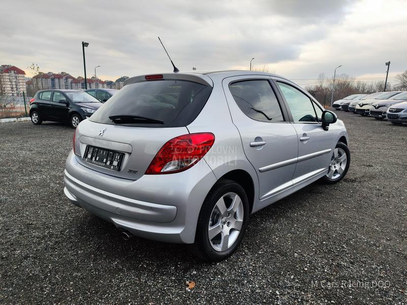 Peugeot 207 1.6 16 v A K C I J A