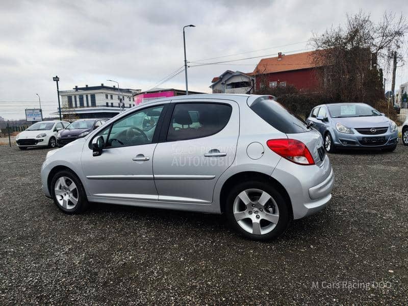 Peugeot 207 1.6 16 v A K C I J A