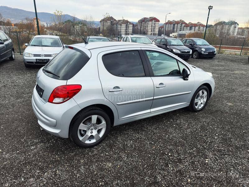 Peugeot 207 1.6 16 v A K C I J A