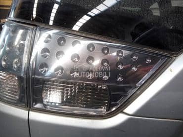 Stop svetla zadnje levo unutra za Mitsubishi Outlander od 2007. do 2013. god.
