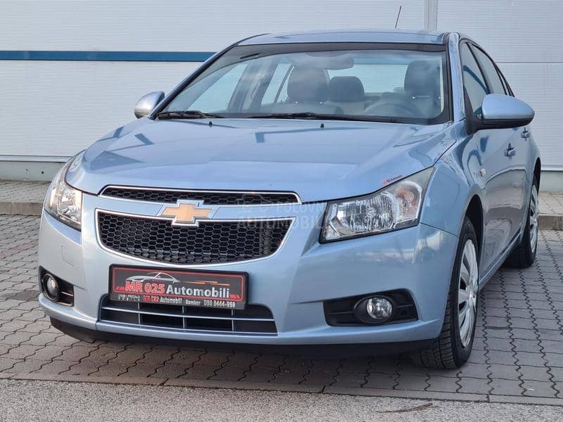 Chevrolet Cruze 1.8 Champion