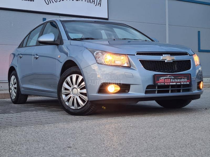 Chevrolet Cruze 1.8 Champion