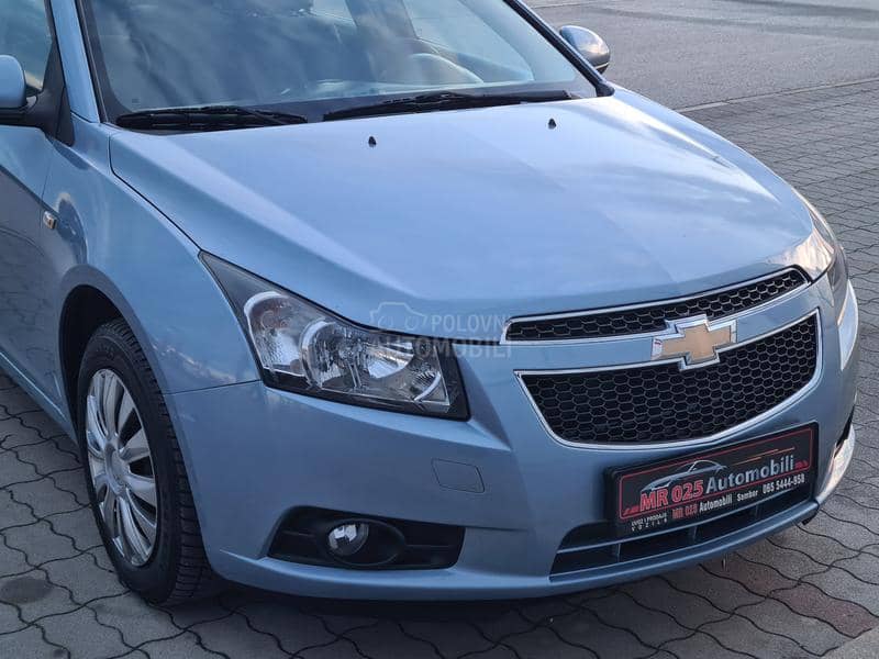 Chevrolet Cruze 1.8 Champion