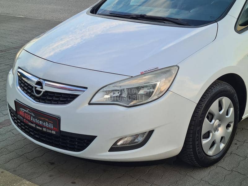 Opel Astra J 1.7cdti ENJOY