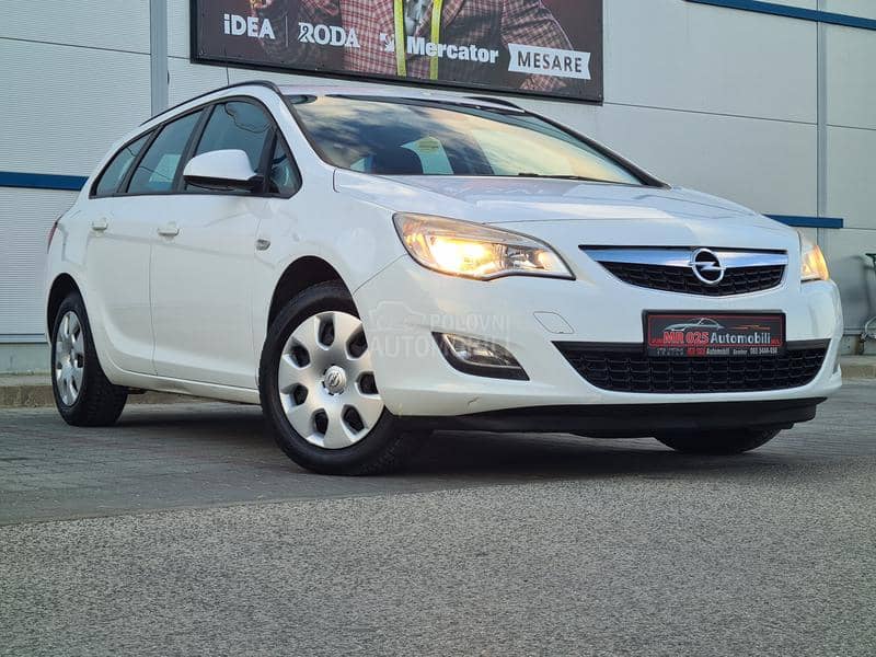 Opel Astra J 1.7cdti ENJOY