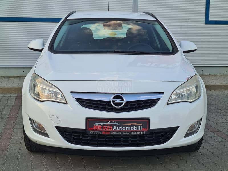 Opel Astra J 1.7cdti ENJOY