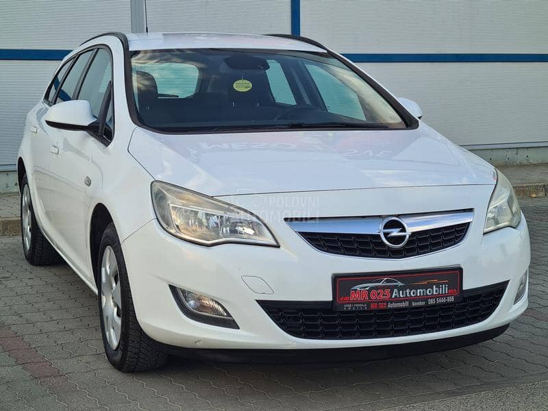 Opel Astra J 1.7cdti ENJOY