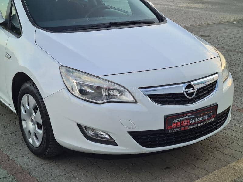 Opel Astra J 1.7cdti ENJOY