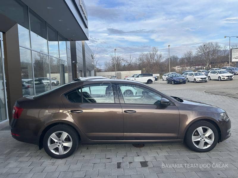 Škoda Octavia 1.6 TDI AMBITION 6MT