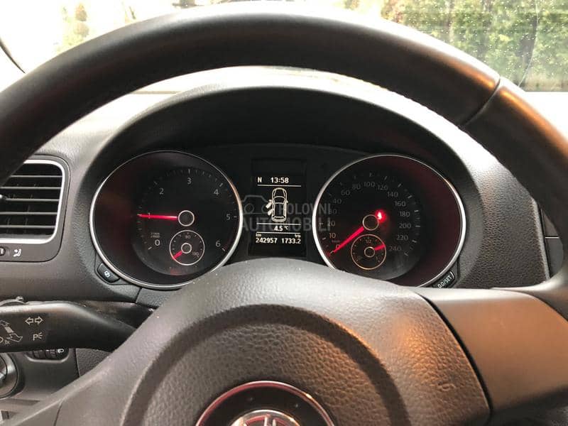 Volkswagen Golf 6 1.6 TDI Bluemotion