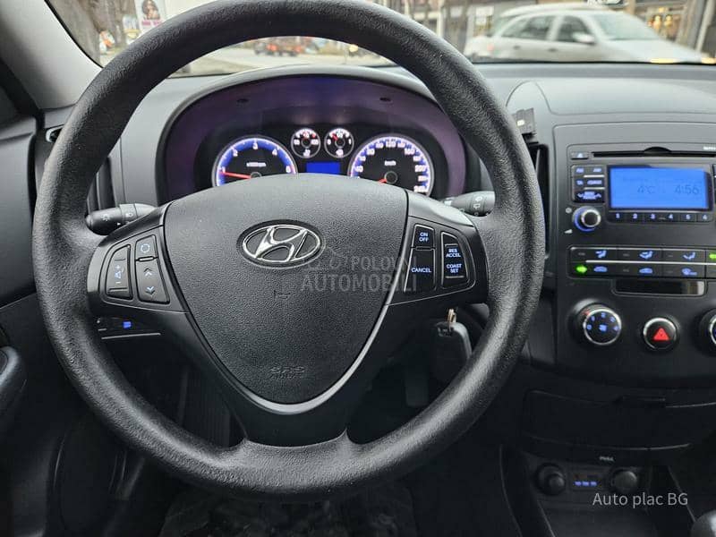 Hyundai i30 1.6Crdi BLUE DRIVE