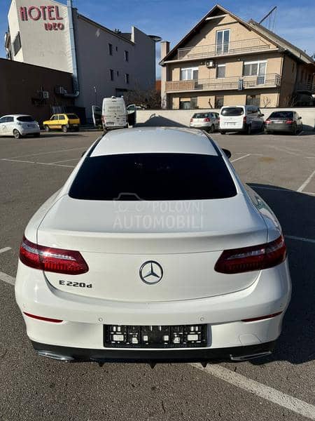 Mercedes Benz E 220 