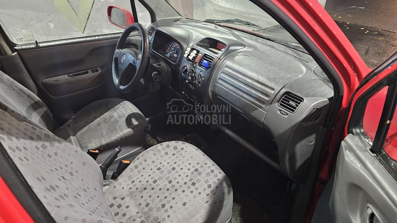 Opel Agila 1.0