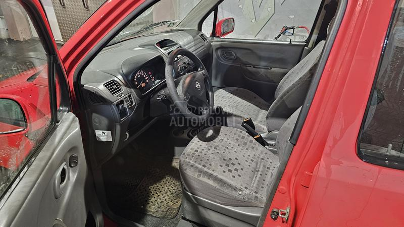 Opel Agila 1.0