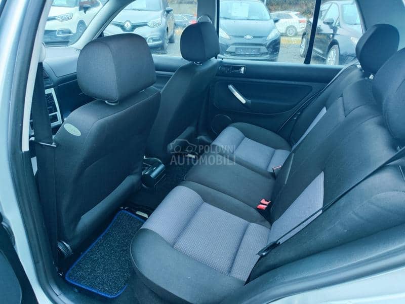 Volkswagen Golf 4 1.6 16v  A K C I J A