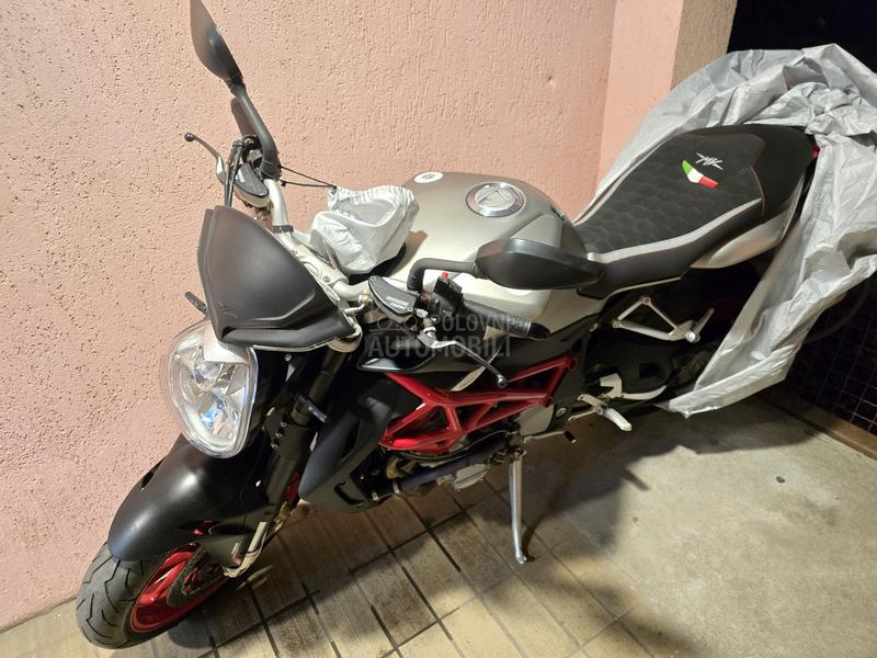 MV Agusta BRUTALE