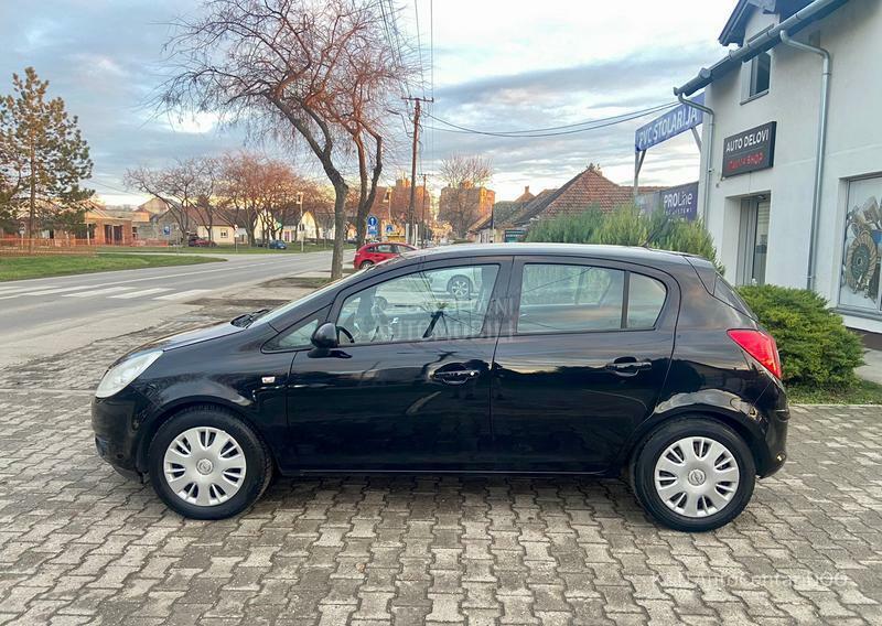 Opel Corsa D 1.2  V. s e r v i s