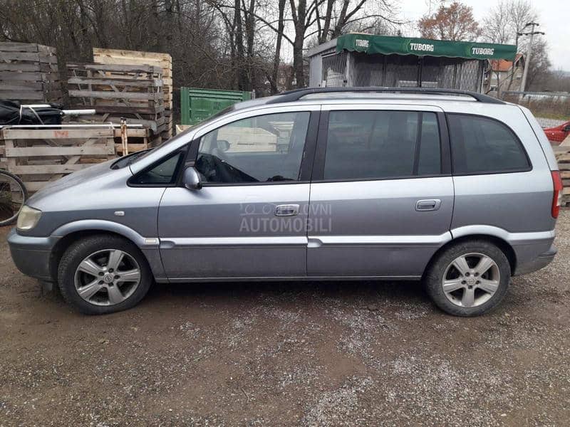 Opel Zafira 